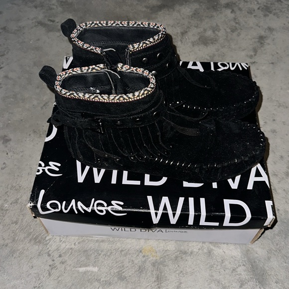 Black suede moccasin shoe - Picture 2 of 6